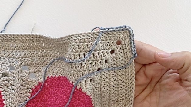 Over The Moon - crochet border tutorial