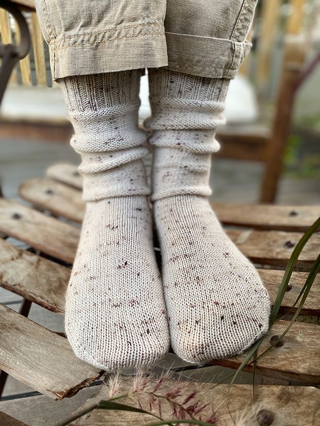 The Chestnut socks pattern
